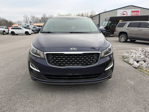 Used 2019 Kia Sedona EX image 5