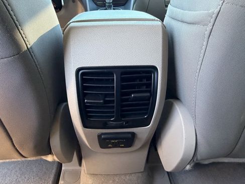 Used 2014 Ford C-MAX SE image 13