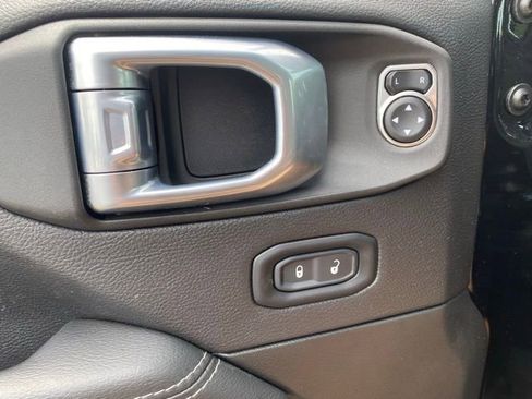 Used 2023 Jeep Wrangler Unlimited Sahara w/ Cold Weather Group image 18