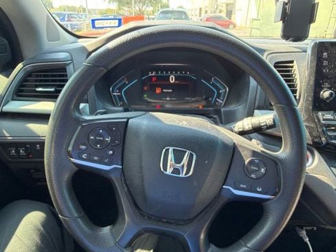 Used 2018 Honda Odyssey EX image 13
