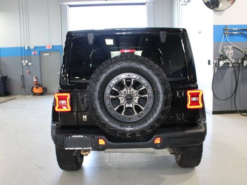Used 2022 Jeep Wrangler Unlimited Rubicon AWD/4WD image 24