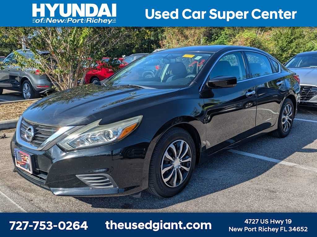 Used 2017 Nissan Altima 2.5 S w/ Power Driver Seat Package FWD image 1