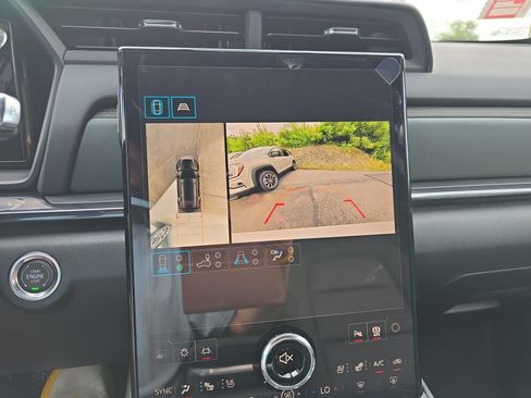 New 2027 GMC Terrain AT4 w/ Convenience Package III AWD/4WD image 28