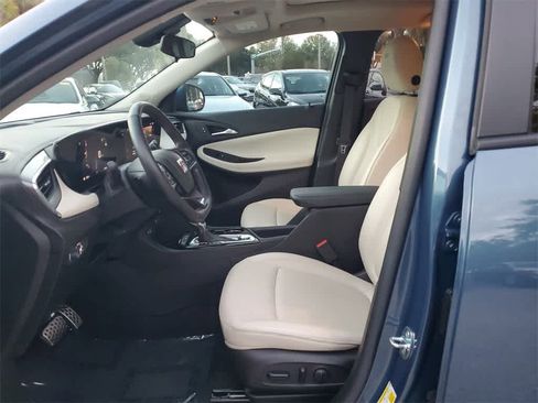 Used 2024 Buick Encore GX Sport Touring w/ Experience Buick Package image 23
