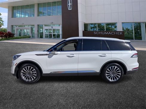 Used 2024 Lincoln Aviator Premiere w/ Premium Package image 4
