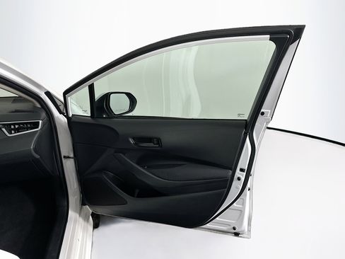 Used 2024 Toyota Corolla LE FWD image 30