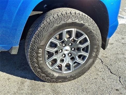 Used 2024 Chevrolet Colorado Z71 w/ Z71 Convenience Package 2 image 30