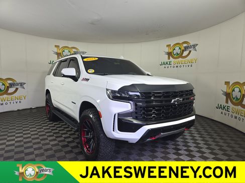 Used 2024 Chevrolet Tahoe Z71 w/ Luxury Package AWD/4WD image 1