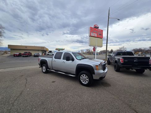 Used 2011 GMC Sierra 3500 SLT image 1