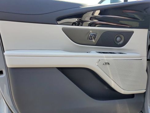 New 2026 Lincoln Nautilus Reserve AWD/4WD image 30