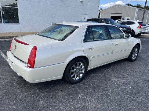 Used 2009 Cadillac DTS FWD image 5