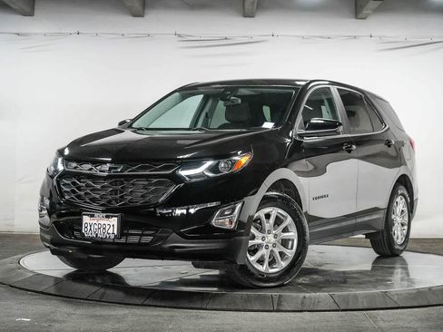 Used 2021 Chevrolet Equinox LT w/ LPO, Blackout Package FWD image 1