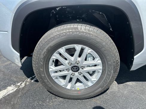New 2026 Toyota Tundra SR5 AWD/4WD image 27
