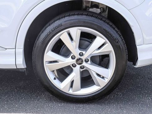 Used 2023 Audi Q4 e-tron Premium w/ Convenience Package AWD/4WD image 10