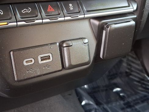 Certified 2023 GMC Sierra 1500 Pro w/ Pro Value Package image 23