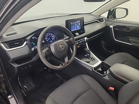 Used 2019 Toyota RAV4 LE w/ Carpet Mat Package AWD/4WD image 23