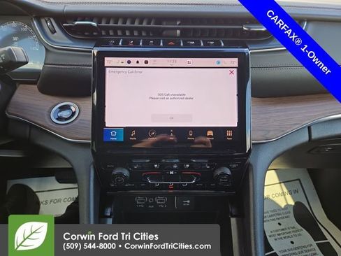 Used 2024 Jeep Grand Cherokee Summit AWD/4WD image 23