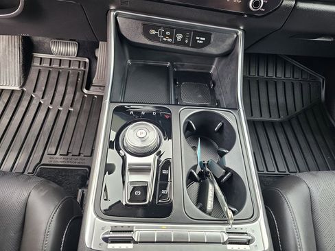 Certified 2026 Kia Carnival SX w/ SX Dark Edition Package image 26