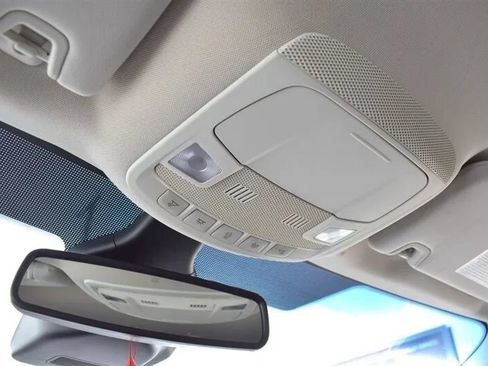 Used 2019 Ford Edge SEL FWD image 15