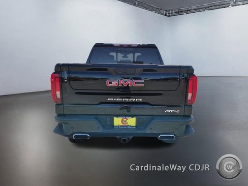 Used 2020 GMC Sierra 1500 AT4 w/ AT4 Premium Package AWD/4WD image 4