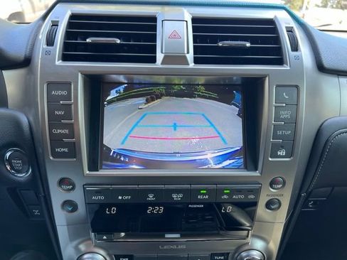 Used 2017 Lexus GX 460 AWD/4WD image 36