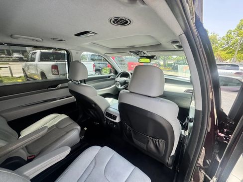 Used 2021 Hyundai Palisade SEL w/ Premium Package FWD image 22