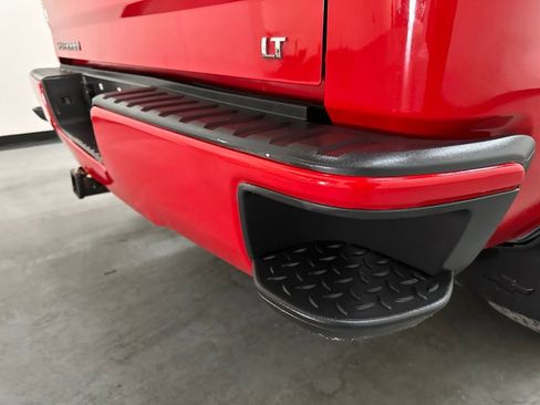 Used 2018 Chevrolet Silverado 1500 LT w/ All Star Edition AWD/4WD image 9
