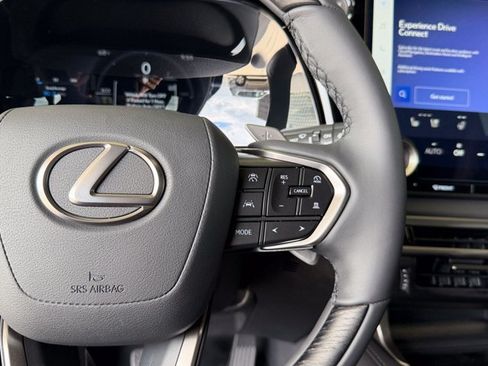 Certified 2026 Lexus RX 350h w/ Convenience Package AWD/4WD image 16
