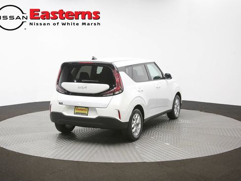 Used 2024 Kia Soul LX w/ Option Group 015 FWD image 38