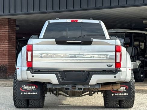 Used 2022 Ford F450 Platinum w/ FX4 Off-Road Package image 8