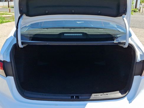 Used 2024 Toyota Corolla LE FWD image 27