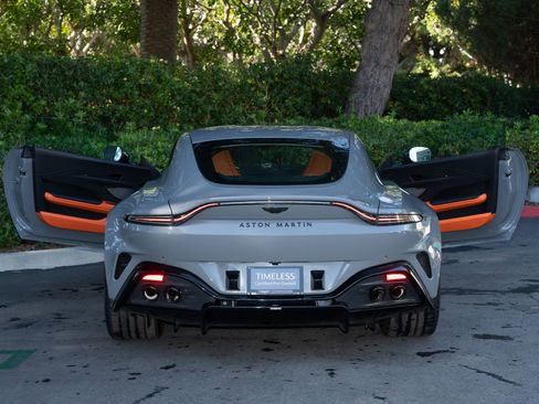 Used 2025 Aston Martin V8 Vantage Coupe image 7