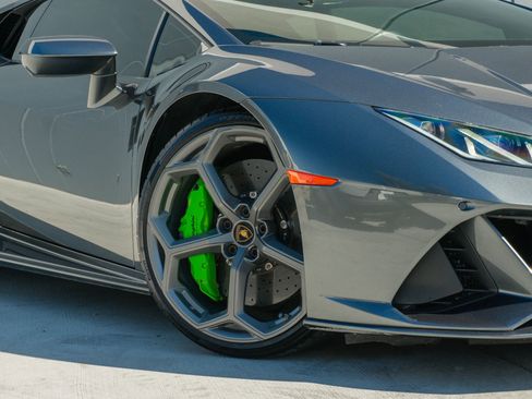 Used 2020 Lamborghini Huracan EVO image 27