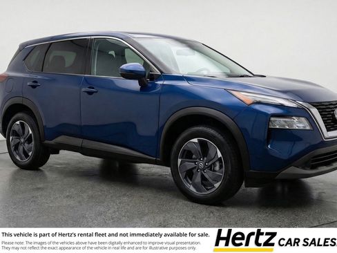 Used 2025 Nissan Rogue SV FWD image 1