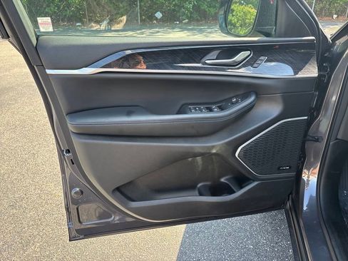 New 2024 Jeep Grand Cherokee Trailhawk w/ Advanced Protech Group II AWD/4WD image 16