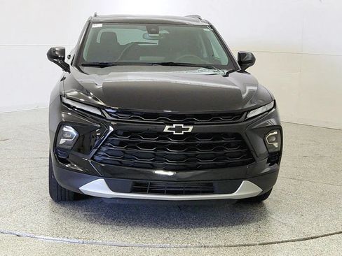 Used 2024 Chevrolet Blazer LT w/ Convenience Package FWD image 2