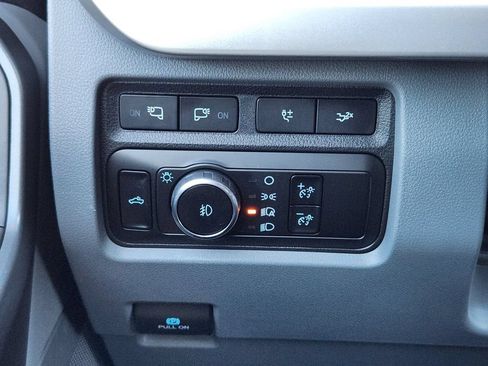 Used 2024 Ford F250 XLT w/ Black Appearance Package AWD/4WD image 32