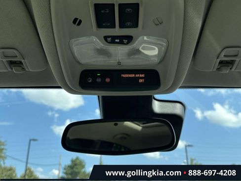 Used 2021 Buick Encore GX Essence w/ Experience Buick Package AWD/4WD image 29