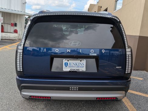 New 2026 Hyundai Ioniq 9 SE image 6