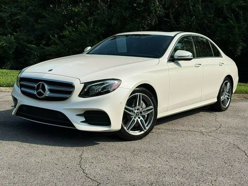 Used 2018 Mercedes-Benz E 300 4MATIC image 1