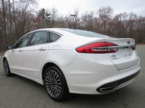 Used 2017 Ford Fusion SE image 7