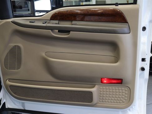 Used 2003 Ford F350 Lariat image 67