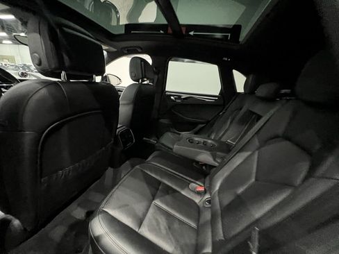 Used 2015 Porsche Macan S image 24