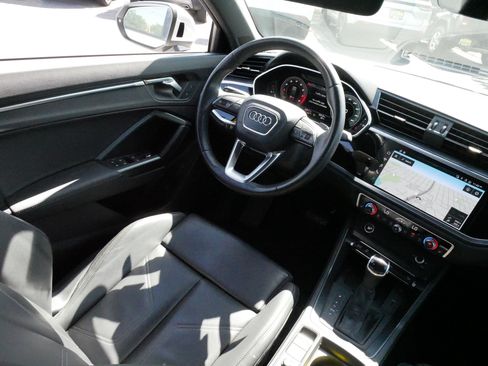 Used 2023 Audi Q3 2.0T Premium Plus w/ Premium Plus Package AWD/4WD image 9