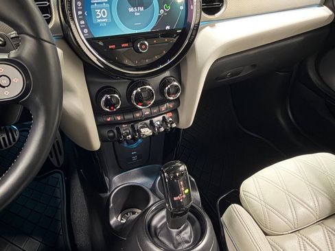 Used 2022 MINI Cooper S image 12