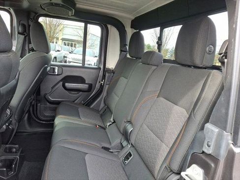 Certified 2021 Jeep Gladiator Mojave image 20