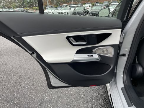 New 2026 Mercedes-Benz E 53 AMG e 4MATIC Sedan image 35