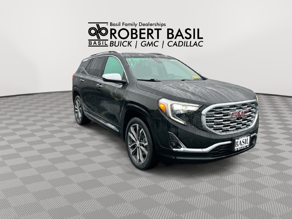 Used 2020 GMC Terrain Denali w/ Denali Premium Package AWD/4WD image 2