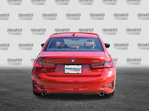 Used 2021 BMW 330i xDrive Sedan w/ Premium Package AWD/4WD image 7