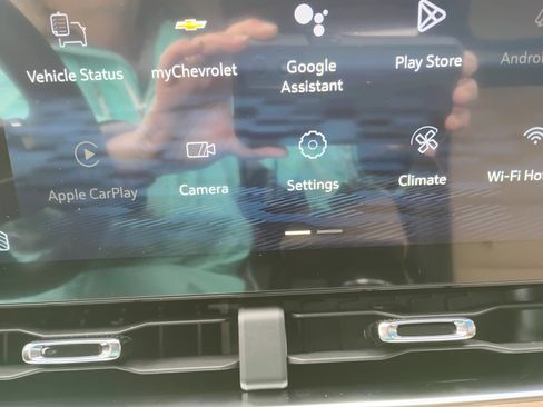 New 2026 Chevrolet Equinox ACTIV w/ Convenience Package III FWD image 7